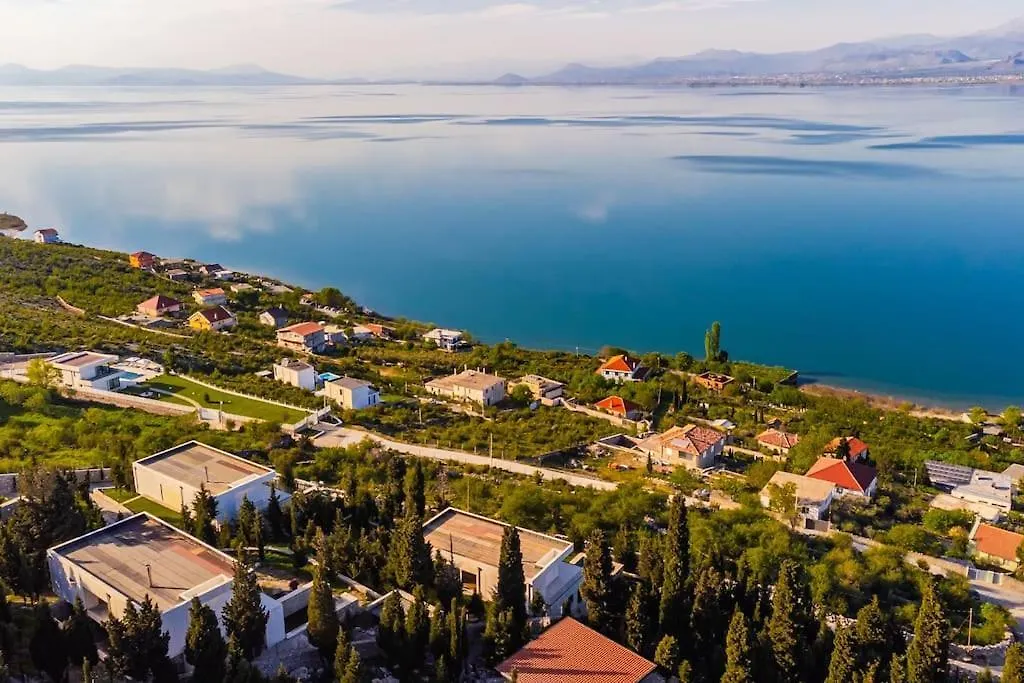 Villa Serenity Luxury Lakeside Manor Shiroka